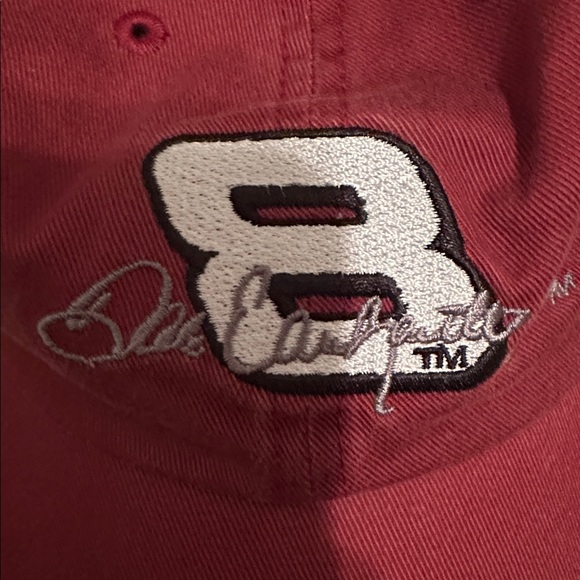 Budweiser Maroon and Black Cap with Embroidered Logo - Picture 3 of 4